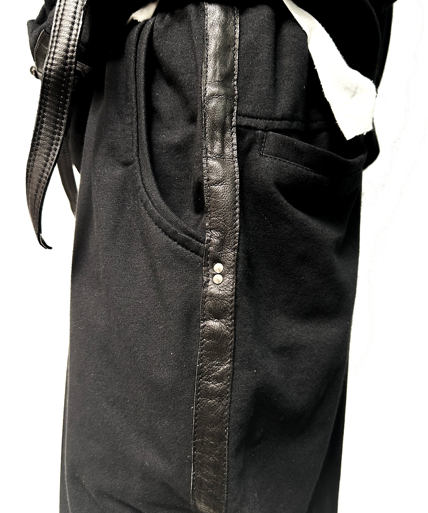 2502-PT16 Black Raven Pants 05 - Image 3