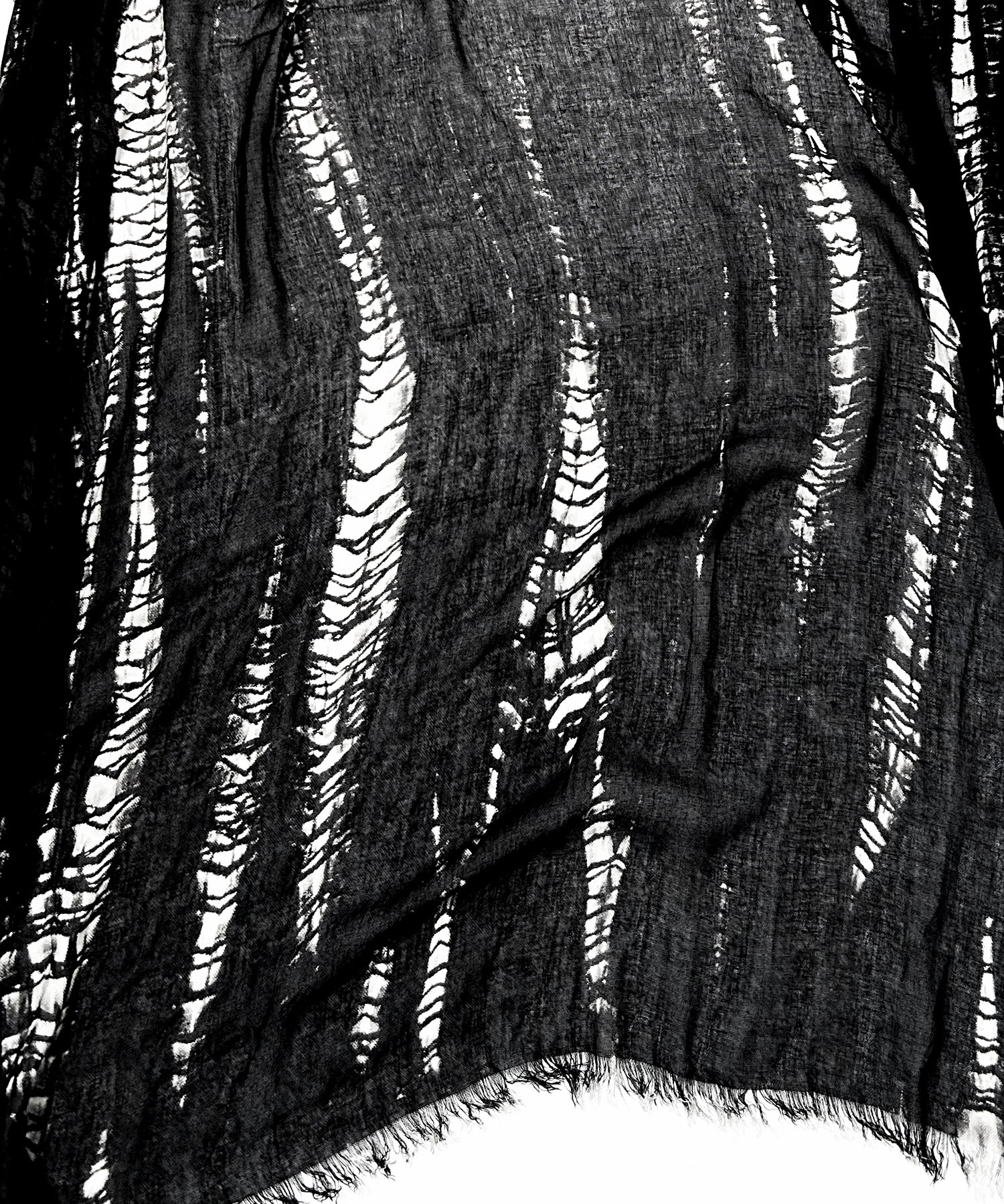 2502-ST03 Shadow Vine Square Stole 05_Black - Image 2