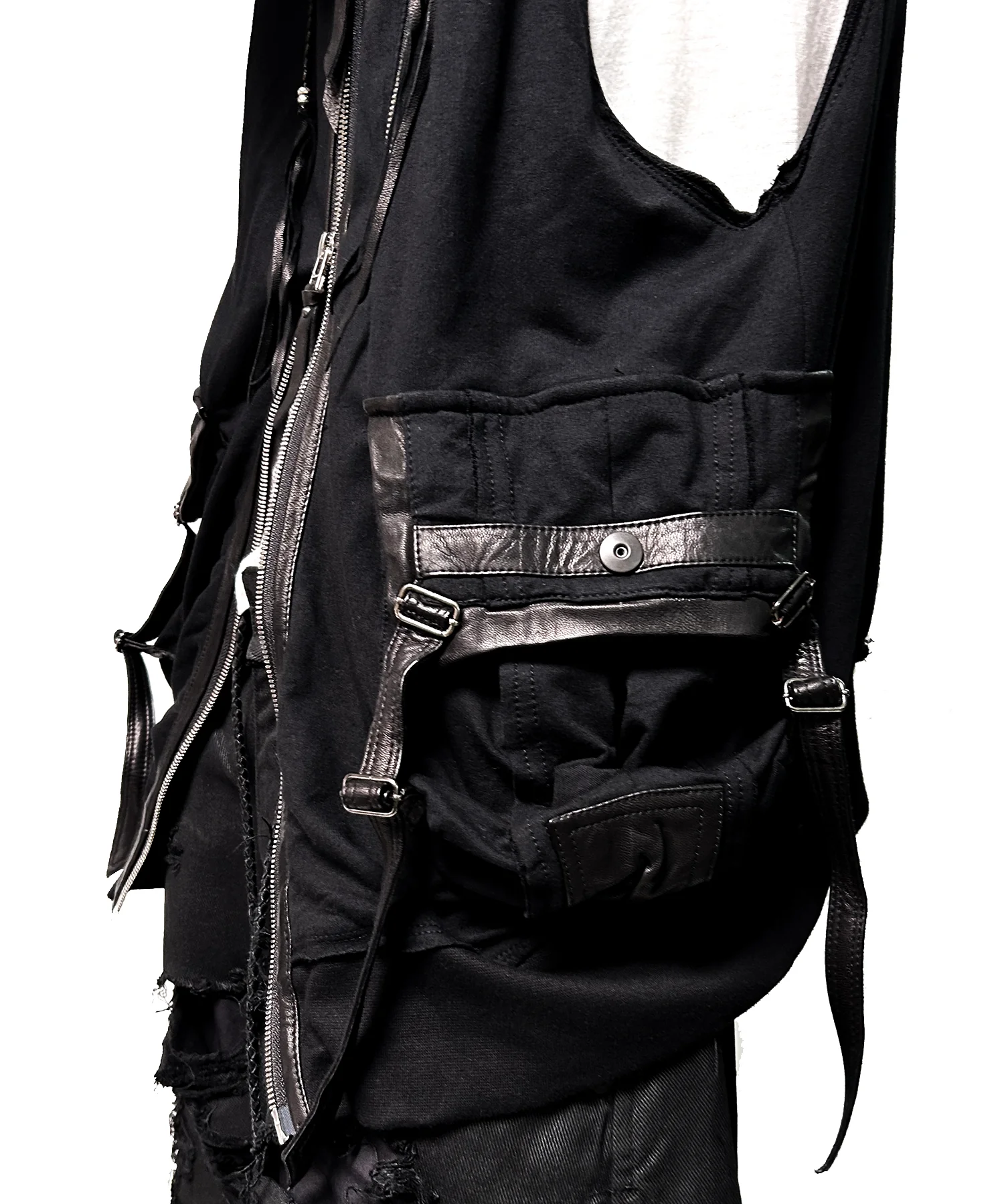 2502-TP04 Black Raven Vest 05 - Image 2